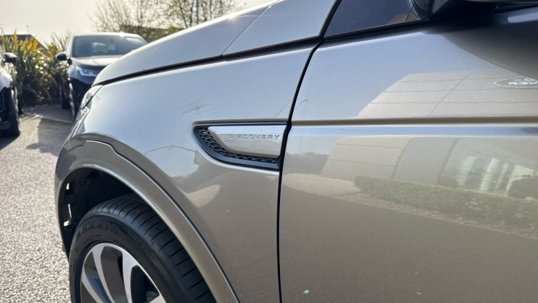 Land Rover Discovery Sport 2.0 D200 R-Dynamic HSE 5dr Auto Diesel Station Wagon